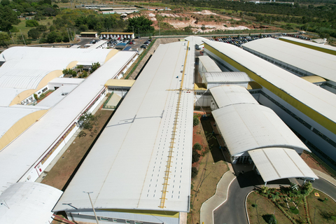 An aerial view of a recent Innovatis installation featuring 5,400 Tigo TS4-A-O optimizers, part of a 3MWp solar project at the Children's Hospital in Brasília (Photo: Business Wire)