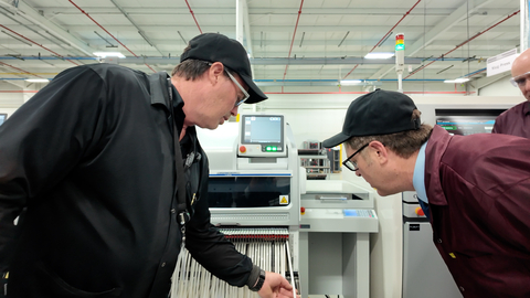 MARA Technologies USA's Matt Bratcher give a production line tour to Alan Davidson, Assistant Secretary of Commerce for Communications and Information and Administrator, NTIA (Photo: Business Wire)