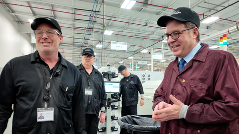 MARA Technologies USA's Matt Bratcher give a production line tour to Alan Davidson, Assistant Secretary of Commerce for Communications and Information and Administrator, NTIA (Photo: Business Wire)