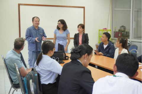 Interazione con l'Ingegnere elettrico (Photo: Business Wire)