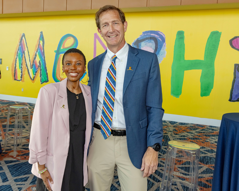 St. Jude patient Sabrina and Chris Boysen, Sr. Vice President of Field Development & Experiential Programs for ALSAC, attend the wall of art unveiling (Photo: ALSAC photography)