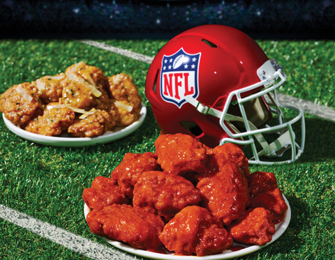 Applebee’s Grill + Bar is kicking off its first season as the Official Grill + Bar Sponsor of the National Football League with 50 cent Boneless Wings for dine-in and To Go and NEW <money>$10</money> NFL Bucket Cocktails. (Photo: Business Wire)