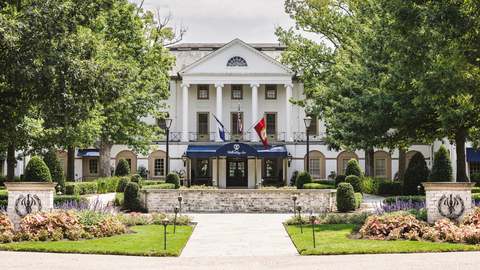 Williamsburg Inn (1937) Williamsburg, Virginia. Colonial Williamsburg Resorts is a Nominee Finalist for Best Historic Resort. Credit: Historic Hotels of America and Williamsburg Inn.