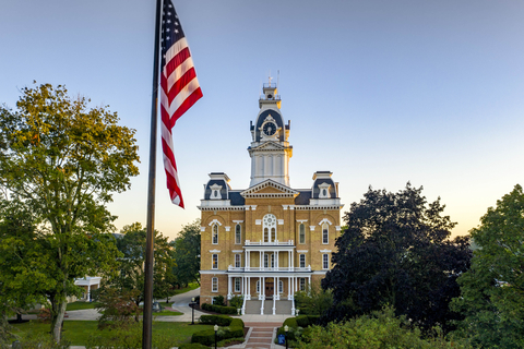 Hillsdale College Central Hall (Photo: Business Wire)