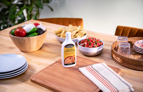 Minwax® Food-Grade Wood Oil & Conditioner provides 2-in-1 protection and conditioning for wooden kitchenware with a food-safe formula that is FDA-compliant and leaves no odor or taste. (Photo: Business Wire)