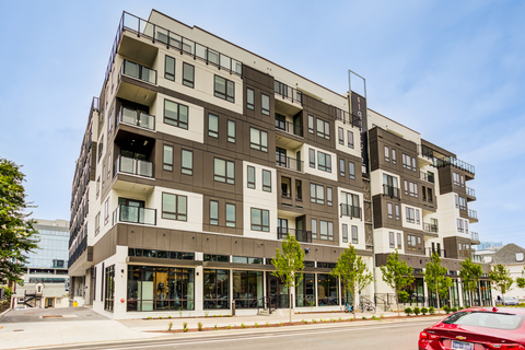 Officials at The Preiss Company (TPCO), one of the nation’s leading privately-held, student housing owner-operators, proudly announces the completion of Signature Music Row (pictured), a luxury 105-unit multifamily development in the heart of Nashville, Tenn. (Photo: Business Wire)