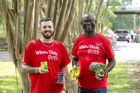 Southeastern Grocers Inc. (SEG), parent company and home of Harveys Supermarket and Winn-Dixie grocery stores, together with the SEG Gives Foundation, pledges to donate more than one million meals to neighbors experiencing hunger. This Hunger Action Month, the grocer will donate $1 to Feeding America for every download of the Harveys Supermarket or Winn-Dixie Rewards app, up to $100,000. (Photo: Business Wire)