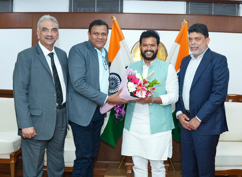 Honourable Minister for Civil Aviation meets Zettfly Aviation (Air Kerala.com) officials in Delhi - from left Zettfly CEO Harish Kutti, Chairman Afi Ahmed, Shri Kinjarapu Rammohan Naidu, and Vice Chairman Ayub Kallada (Photo: AETOSWire)