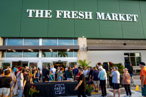 The Fresh Market, Seminole, Florida, opened this morning breaking bread and welcoming new guests from the community. (Photo: The Fresh Market)