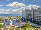 O luxuoso Royalton Splash Riviera Cancun, uma propriedade da Blue Diamond Resorts, é um dos principais resorts all-inclusive de Cancun. (Foto: Business Wire)