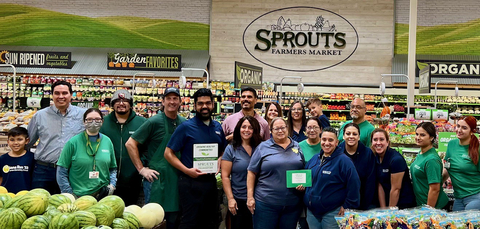 Sprouts Store #40 in Laveen, Arizona donates $10,000 to Laveen Elementary School to expand their on-campus learning garden. (Photo: Business Wire)