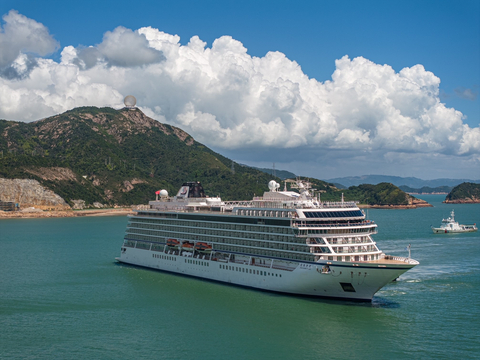 Viking today is celebrating its historic return to China as the Viking Yi Dun completed her first voyage from Shanghai to Hong Kong (Shenzhen). Viking’s new itineraries include a domestic sailing of China’s coast that highlights rarely-visited destinations and ports to which only Viking has access—something that has never been offered for international visitors. Pictured here, the Viking Yi Dun sailing near Dongtou, China. For more information, visit www.viking.com. (Photo: Business Wire)