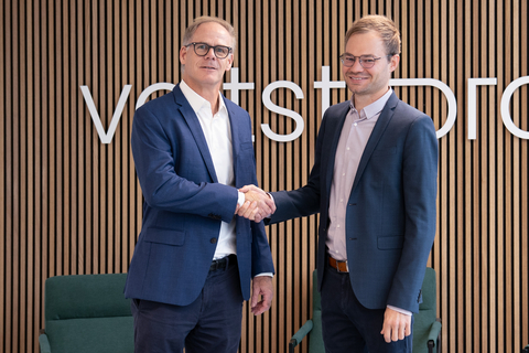 VoltStorage, developer and innovator of the Iron Salt Battery, a sustainable solution to store renewable energies on grid level, appoints Volker Schulte (left) as new CEO, following Co-Founder and former CEO Jakob Bitner (right). (Photo: Business Wire)