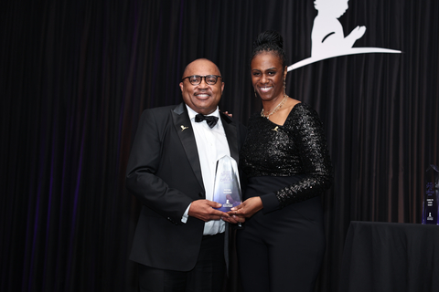 St. Jude Spirit of the Dream award recipient Peter Woods with Kera Wright, Chief Financial Officer for ALSAC, the fundraising and awareness organization for St. Jude Children’s Research Hospital. (Photo: Business Wire)