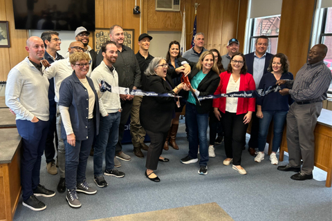 Mayor Gina-Louise Sciarra, 1st Hampshire District State Representative Lindsay Sabadosa, and the Gateway Fiber team, along with residents and business owners, cut the ribbon on the first of several internet projects the provider is starting in western Massachusetts. (Photo: Gateway Fiber)