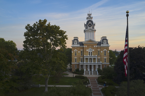 Hillsdale College's Central Hall (Photo: Business Wire)