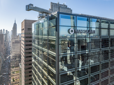 Aerial image of 660 Fifth Avenue featuring new Macquarie sky signage. (Photo: Business Wire)