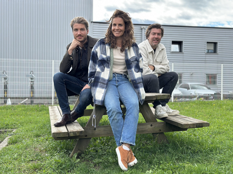 De gauche à droite : Alexandre Assous, co-fondateur de Deepidoo, Margaux Baïs, Directrice de KPITAINE et Yann Féminier, co-fondateur de Deepidoo (Photo: Deepidoo)