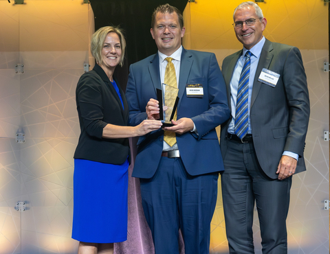 The coveted award demonstrates PPG's excellence in meeting customer commitments. (Photo: Business Wire)