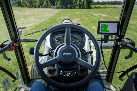 Topcon hat die Einführung seiner neuen „Value Line Steering“-Lösung bekanntgegeben. (Hinweis: Die Größe des Displays kann je nach Land variieren.) (Photo: Business Wire)