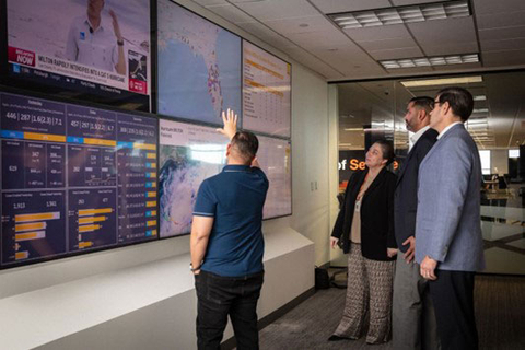 CEO John Berger and team in Sunnova’s Global Command Center as Hurricane Milton approaches (Photo: Business Wire)