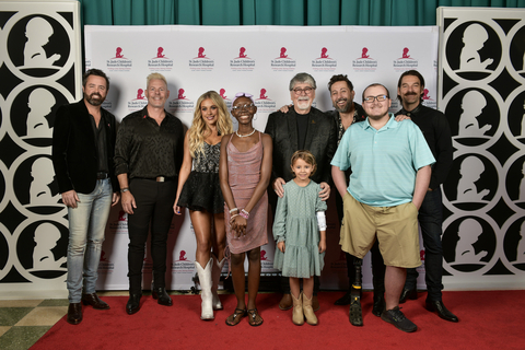 Old Dominion, Megan Moroney, St. Jude patients and Randy Owen at Country Cares for St. Jude Kids® (Photo: Business Wire)