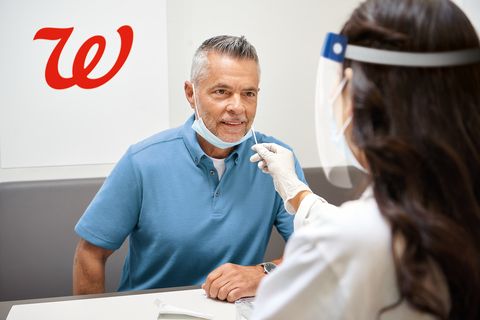 Patient prepares to receive test from pharmacist (Photo: Business Wire)