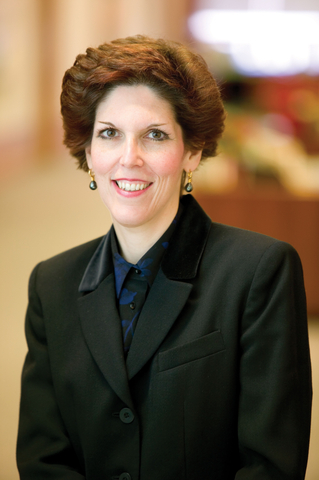 Loretta J. Mester (Photo: Business Wire)