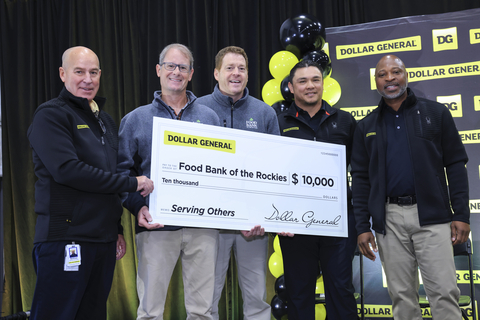 Dollar General celebrates the grand opening of its Aurora, Colorado distribution center with employees, their families, elected officials and community donations. (Photo: Business Wire)