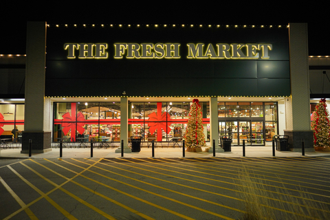 The Fresh Market opens new Naperville location in time for guests to shop for the holidays. (Photo: The Fresh Market)