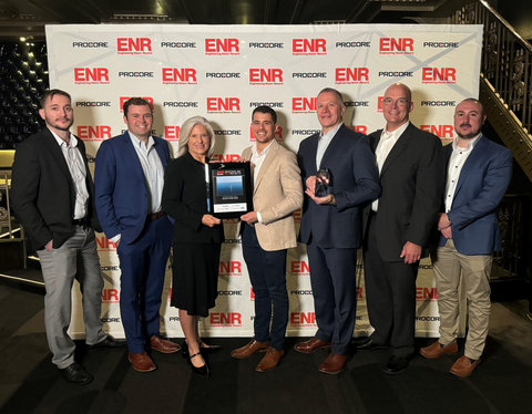 Left to right: Andrew Cohen (Burns & McDonnell), Spencer Rubin (Eversource), Julia Bovey (Eversource), Vinny Montemurro (Burns & McDonnell), Bill Quinlan (Eversource), Bradford von Thaden (HDR), Conor McManus (Burns & McDonnell) (Photo: Business Wire)