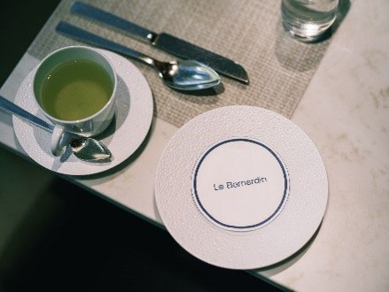 Japanese green tea at Le Bernardin (Photo: The Japan Food Product Overseas Promotion Center)