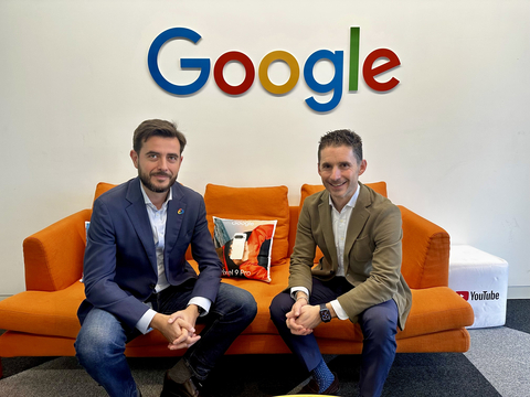 On the left, Javier Pérez Trigo, Head of Digital Natives at Google Cloud, and on the right, Eduardo Azanza, CEO of Veridas. (Photo: Business Wire)