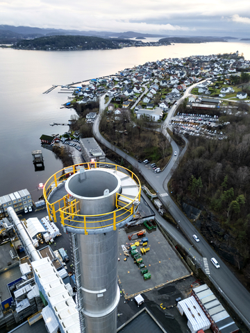 The carbon capture plant is designed to capture up to 400,000 metric tons of CO2 annually from the Heidelberg Materials cement facility in Brevik, Norway. (Photo: Business Wire)