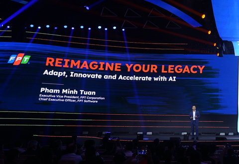 Mr. Pham Minh Tuan highlights AI-powered legacy modernization at FPT Techday 2024 (Photo: Business Wire)