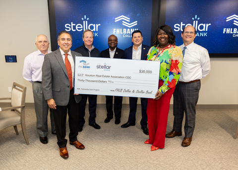 Representatives from FHLB Dallas, Stellar Bank and the Houston Real Estate Association CDC celebrate a $30,000 grant from the Partnership Grant Program. (Photo: Business Wire)