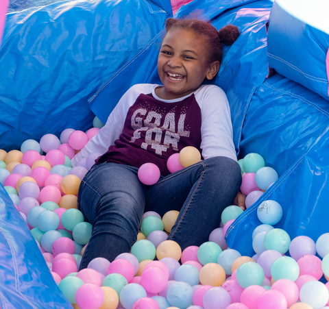 Kids enjoy family-friendly activities for the annual Fallapalooza resident event. (Photo: Business Wire)