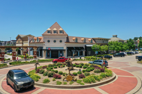 Tanger has acquired The Promenade at Chenal, a 270,000-square-foot, open-air lifestyle shopping center in Little Rock, Arkansas, that offers a diverse and elevated mix of shopping, dining, and entertainment options. (Photo credit: Red Wing Aerial Photography)