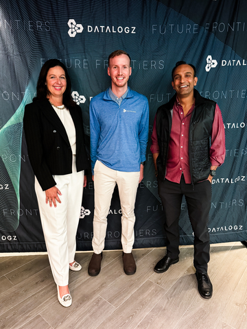 original Kristyn Jones, former Under Secretary of the U.S. Air Force, Logan Havern, Co-Founder and CEO of Datalogz, and DJ Patil, the former U.S. Chief Data Scientist. (Photo: Business Wire)