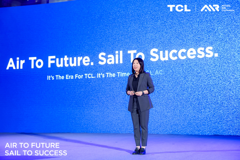 original Ms. Sunny Yang, General Manager of TCL Middle East & Africa Business Group, speaking at the event (Photo: AETOSWire)