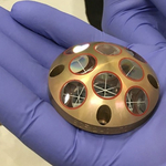 ispace-EUROPE e l'Agenzia Spaziale Italiana (ASI) siglano un accordo per il trasporto di un array di retroriflettori laser (LaRA2) sulla superficie lunare