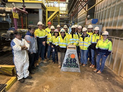 Figure 1. Members of the Marigold Team celebrate 5 million ounces of gold production on December 30, 2024. (Photo: Business Wire)