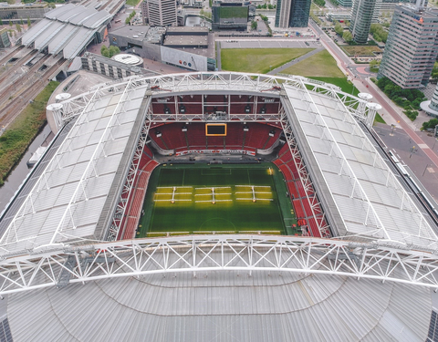 An example of a long lasting, lightweight, and durable LEXAN™ THERMOCLEAR™ Multiwall Sheet used for the roofing of the Johan Cruijff Arena in Amsterdam, the Netherlands, installed in 1995. (Photo: Business Wire)