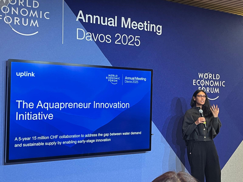 Roshni Nadar Malhotra, Chairperson of HCL Group, announces the winners of 'Tackling Water Pollution Challenge' under the Aquapreneur Innovation Initiative in Davos. (Photo: Business Wire)