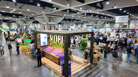 More than 4,300 people attended UNFI's San Diego Selling Show, including 1,800 retailers and 800 supplier brands. Exhibitors showcased thousands of unique brands spanning natural, organic, fresh, specialty, and conventional grocery products. (Photo: Business Wire)