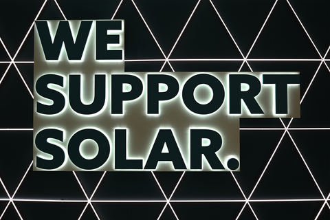 original Fortschritt und Gemeinschaft: Die Intersolar Europe 2025 steht im Zeichen einer dynamischen Solarbranche. ©Solar Promotion GmbH