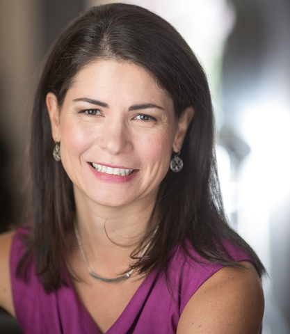 original Elizabeth Cushing, Second Vice President and Chief of Staff, Employee Benefits at The Standard (Photo: Business Wire)