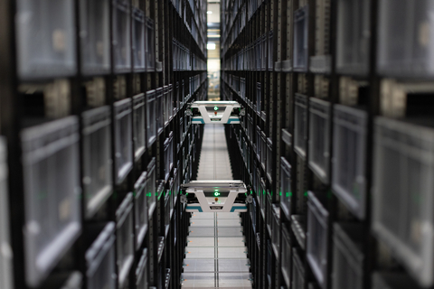 thumbnail With a unique design and the ability to move in three dimensions, Skypod robots seamlessly integrate into your operations to transform workflows and maximize efficiency. (Photo: Business Wire) 