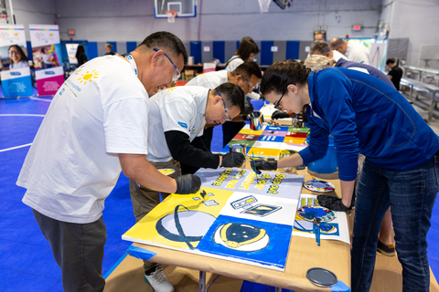 Kicking off the 10-year celebration of the COLORFUL COMMUNITIES® program, 100 of PPG’s global leaders revitalized the Boys & Girls Clubs of Broward County William E. Slaughter Club and S. Robert Levine Campus in Fort Lauderdale, Fla. (Photo: Business Wire)