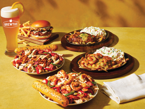 Applebee’s is adding new “Bourbon Street Favorites” packed with bold New Orleans-inspired flavors to its lineup, featuring two NEW Bourbon Street Cajun Pasta dishes and a NEW Spicy Honey Mustard Chicken Sandwich, available for a limited time (Photo: Business Wire)